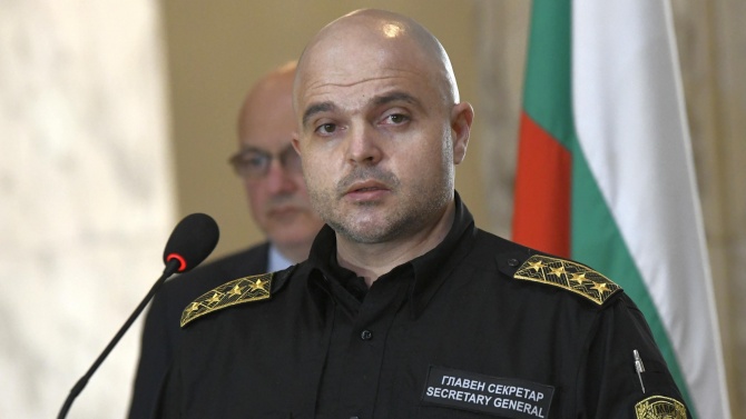 Ивайло Иванов: Предпочитам да ползвам водно оръдие, а не да жертвам полицаи