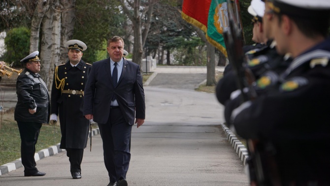 Каракачанов с призиви към Румен Радев, Бойко Борисов и политическите лидери