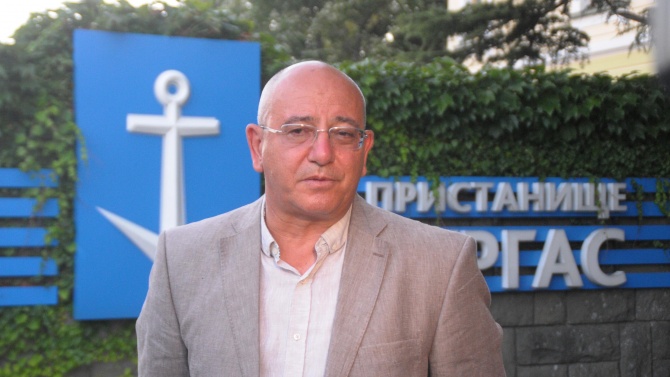 Екоминистър Емил Димитров: Политическата обстановка е като язовирите у нас