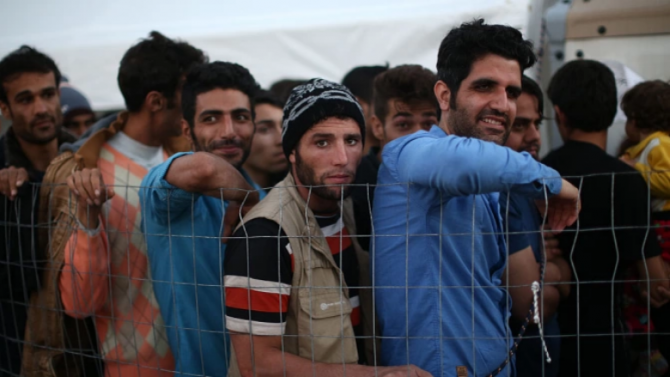 Белгия ще приеме между 100 и 150 мигранти от опожарения бежански лагер на остров Лесбос