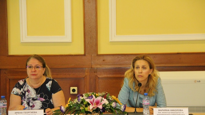 Николова: Еднократната помощ за ползване на основни туристически услуги за вътрешен туризъм ще е в подкрепа на сектора