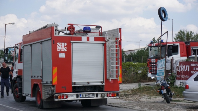 Влакът от София за Бургас пламна, евакуираха пътниците