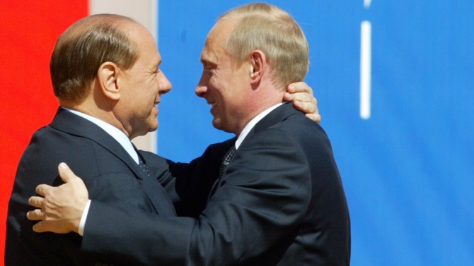  Путин пожела на Берлускони крепко здраве