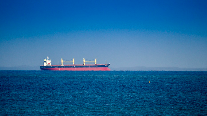 Трети ирански танкер с гориво пусна котва във Венецуела