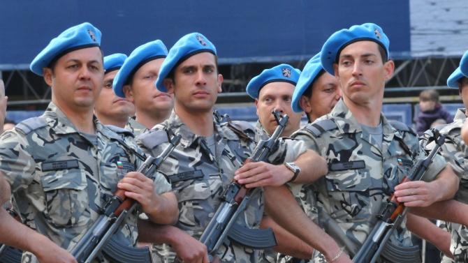 Набират 160 души за войнишки длъжности във военните формирования на Сухопътните войски