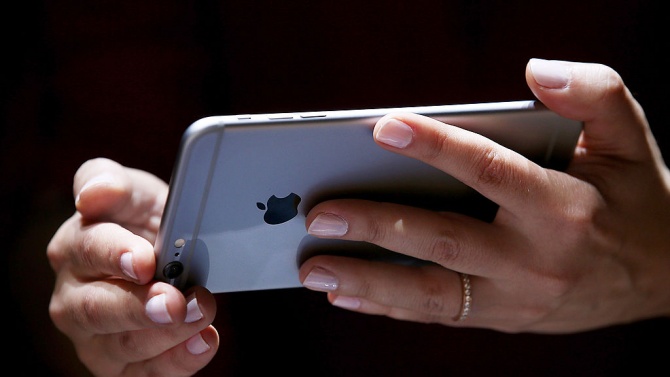 Apple представи първия си iPhone с 5G 