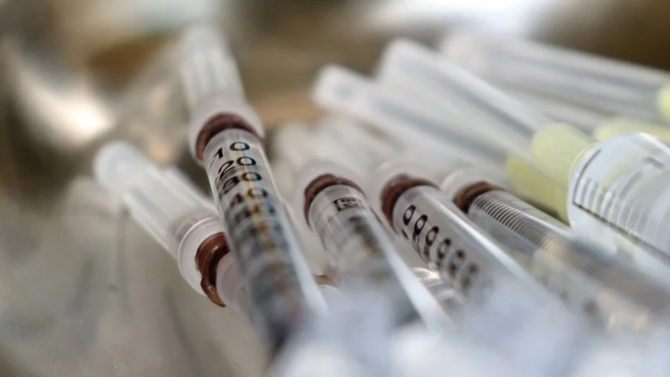 Аптеки правят списъци за противогрипна ваксина 