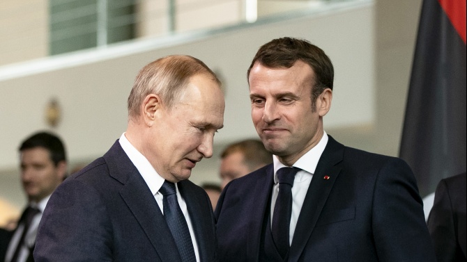 Макрон и Путин обсъдиха конфликта в Нагорни Карабах