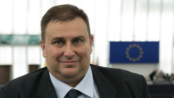 Емил Радев: Финансовите наказания за нарушаване на върховенството на закона в ЕС да не ощетяват крайните получатели на евросредства
