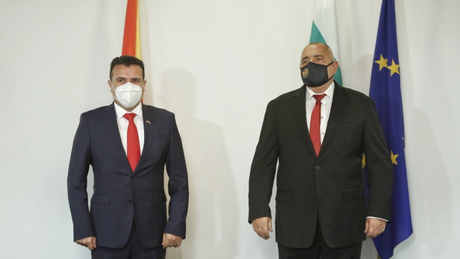 Зоран Заев: Няма да правим шоу от преговорите с България