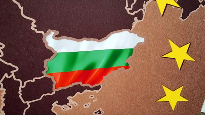 Съкратена карта на България в патриотична изложба разбуни духовете във Варна
