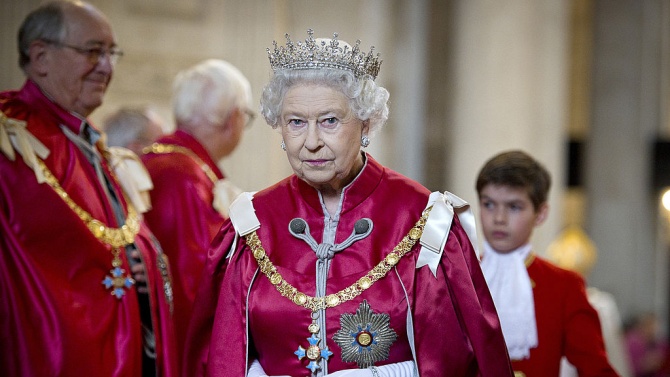 Британците с допълнителен почивен ден за платинения юбилей на Елизабет II