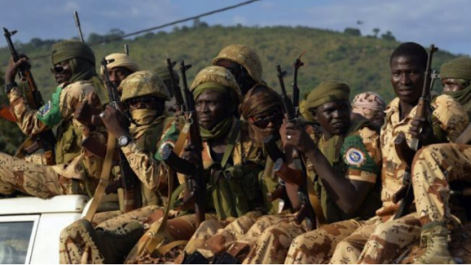 Френски сили ликвидираха около 30 джихадисти в Мали