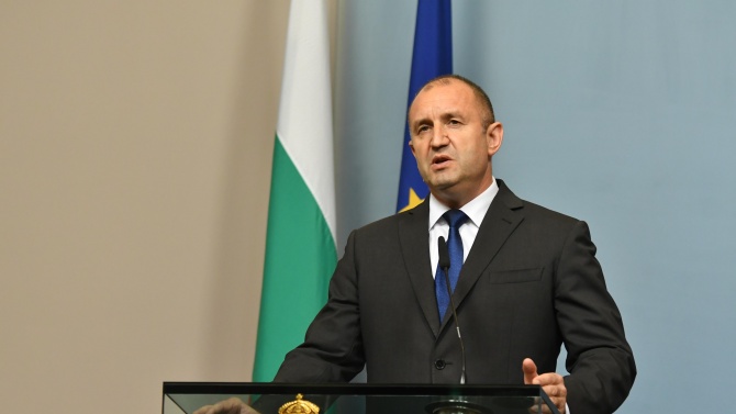 Румен Радев изразява съболезнования на семейството, близките и колегите на д-р Емил Илиев
