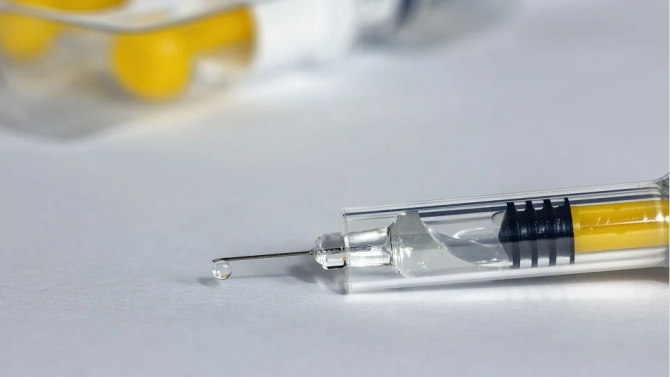 Правителството отпуска над 20 млн. лв. за ваксини срещу COVID-19 и ремдесивир