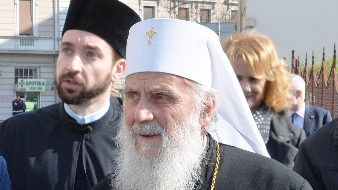 Сръбският патриарх е на командно дишане заради COVID-19