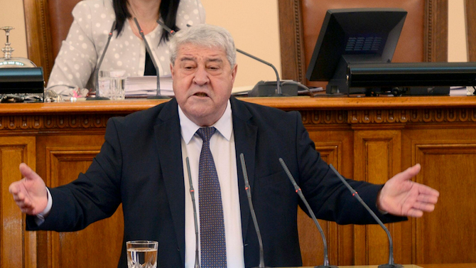 Депутатът Спас Гърневски е в болница с COVID-19