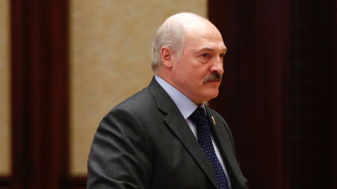 Лукашенко: Ще се оттегля, когато бъде приета нова конституция на Беларус