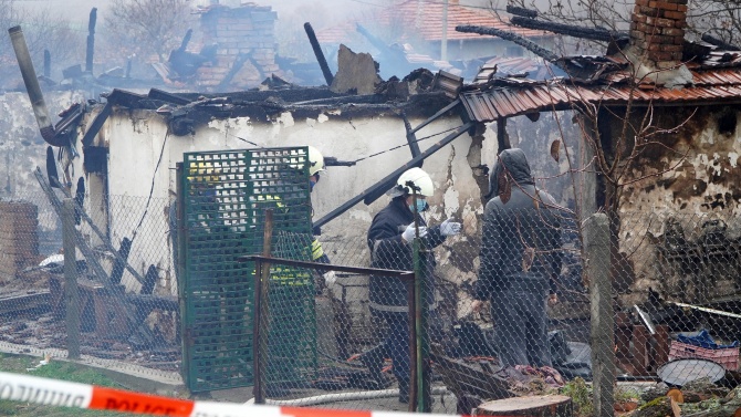 Семейство загина при пожар в хасковското село Динево