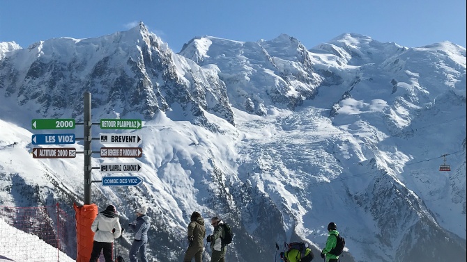 Строги проверки по границите оставят французите без ски почивка? 