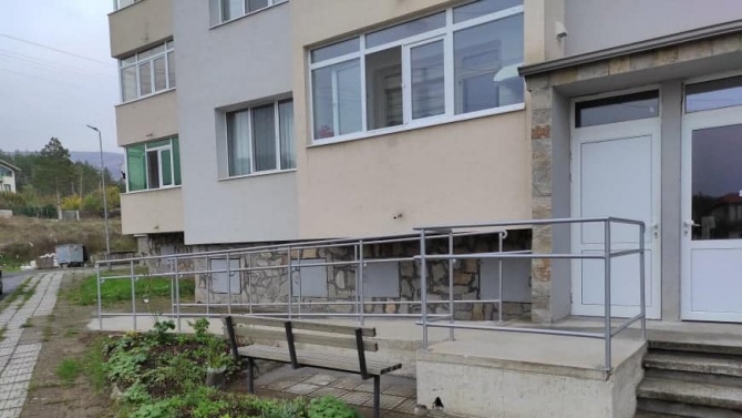 И в Момчилград може да има рампи за инвалиди в блоковете