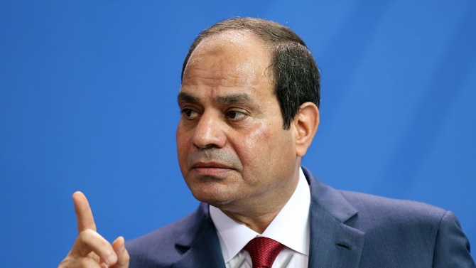  В Париж египетският президент отхвърли обвинения за нарушения на човешките права в страната му