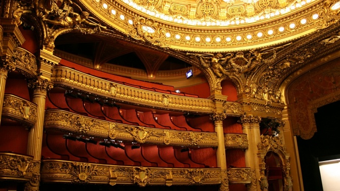 Парижката опера премина в дигитален режим на работа