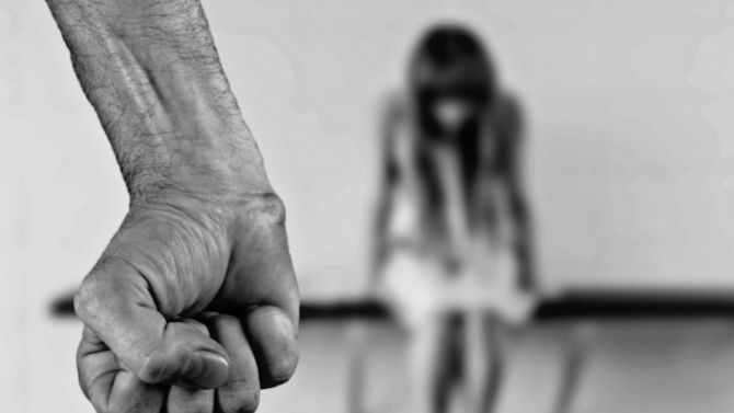 12-годишен изнасилил 9-годишно момиче