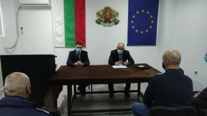 Христо Терзийски проведе работни срещи със служителите от районните управления на МВР в област Враца