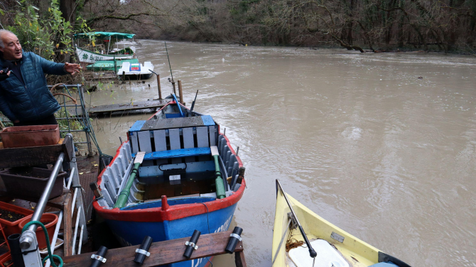 За първи път от три години река Камчия се напълни