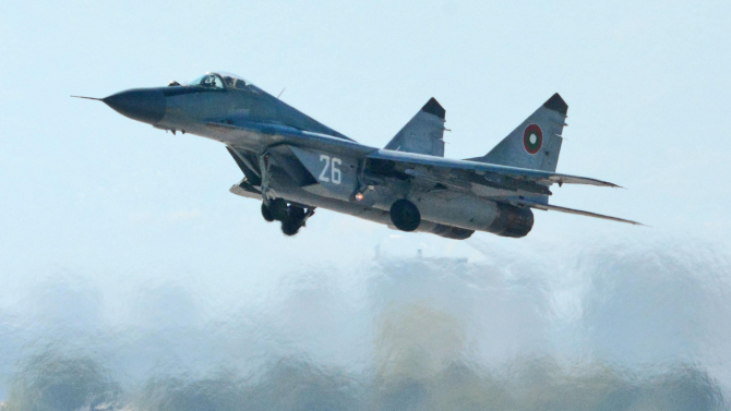 Между 5 и 6 изтребителя МиГ-29 са в техническа изправност
