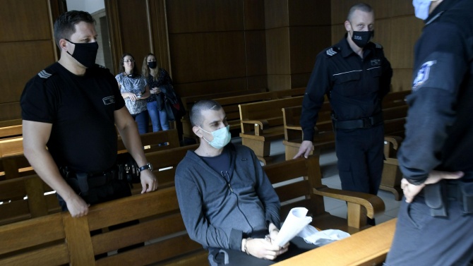 Викторио Александров призна, че е убил приятелката си и детето им