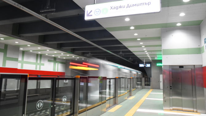 Авария спря новата линия на метрото