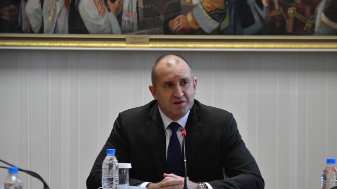 Димчев: Стратегическият съвет към президента е група беловласи чичовци, говорещи вместо Румен Радев за неща, от които не разбират