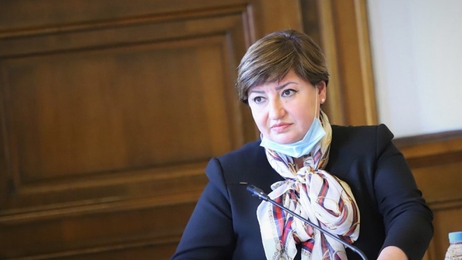 Анна Александрова: Доверието на хората се печели с видими резултати, не с демагогия