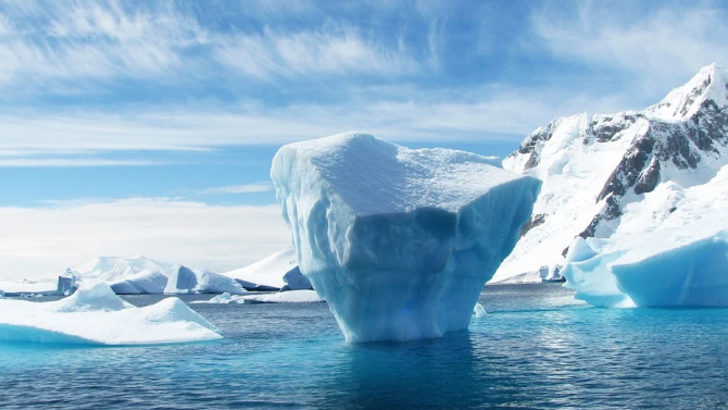 Земята губи лед с рекордни темпове, топенето се ускорява