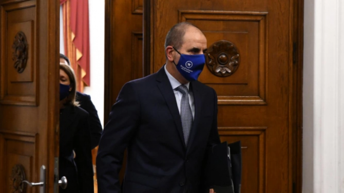 Цветанов и Вълнев: Защо Путин използва един газопровод, за да финансира своя корумпиран режим? 