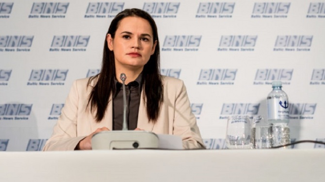 Светлана Тихановска призова Запада за по-строги санкции срещу Лукашенко