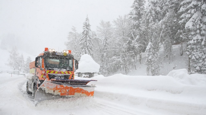 Дюлинският проход е временно затворен за снегопочистване