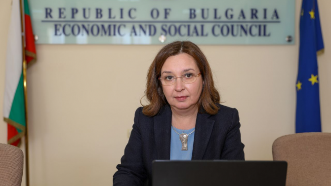 Зорница Русинова: Необходим е анализ дали мерките дават резултат