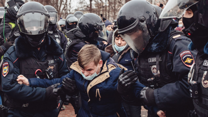 Премиерът: Осъждаме прекомерната сила, използвана срещу Навални, съпругата му и демонстрантите в Русия