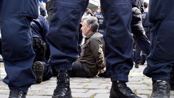 Виена: ранени и арестувани след демонстрацията срещу противоепидемичните мерки
