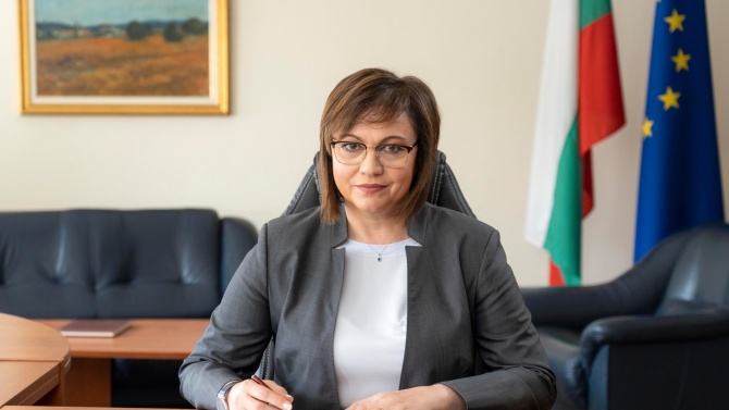 Нинова: Спрете се! ГЕРБ влачи страната ни надолу по склона