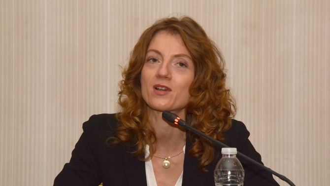 ГЕРБ отговориха на Нинова за учебниците: Засегнахте тема, която не трябва да се политизира
