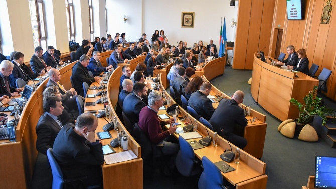 Напрежение между ГЕРБ и Демократична България в София