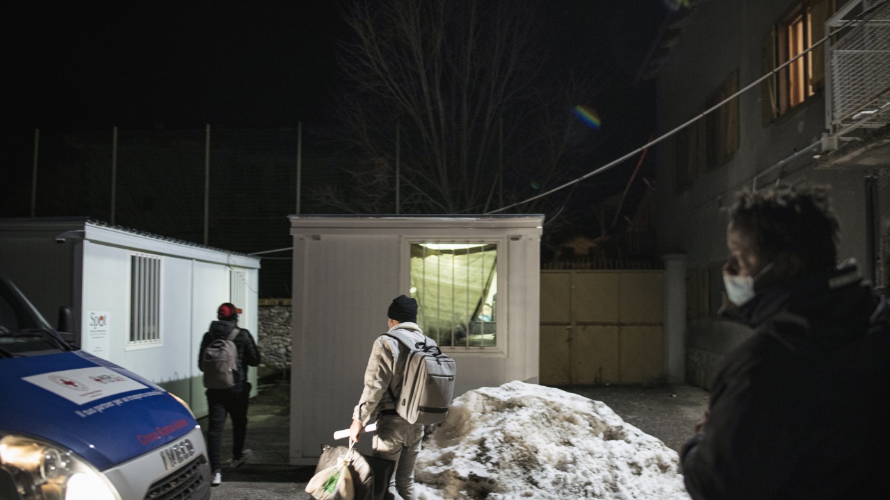 Българите, принуждавани да просят в Тулуза, живели във фургони без вода и тоалетна