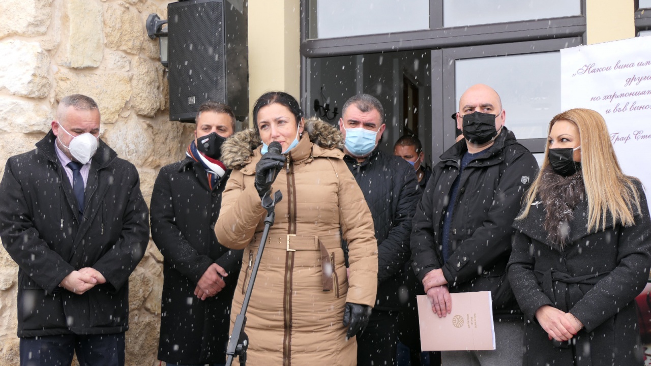 Министър Танева: През изминалата година лозаро-винарският сектор беше подпомогнат с над 60 млн. лева 