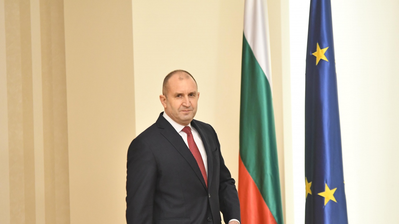 Румен Радев: Сега е моментът всички ние да обърнем времето