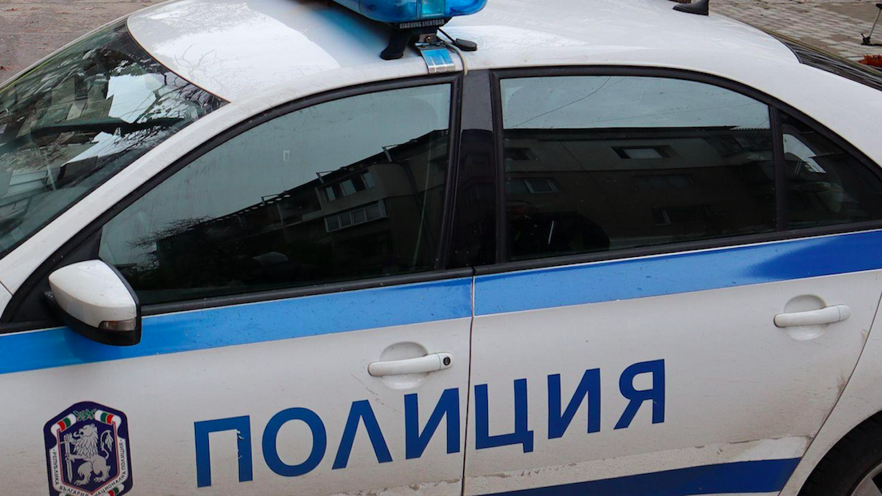 Спипаха непълнолетен с наркотици до училище във Видин