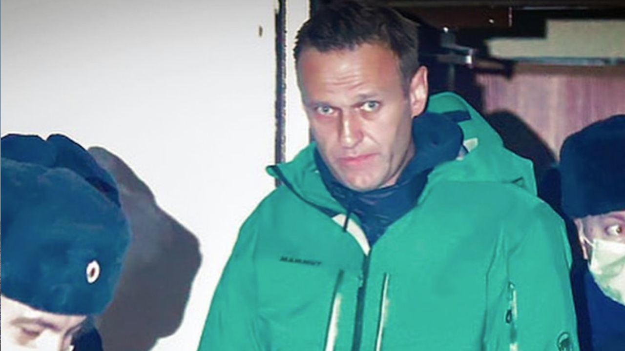 Навални е изпратен в наказателна колония